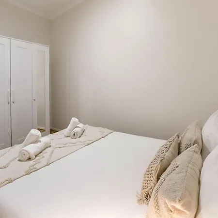 Corner House דירה